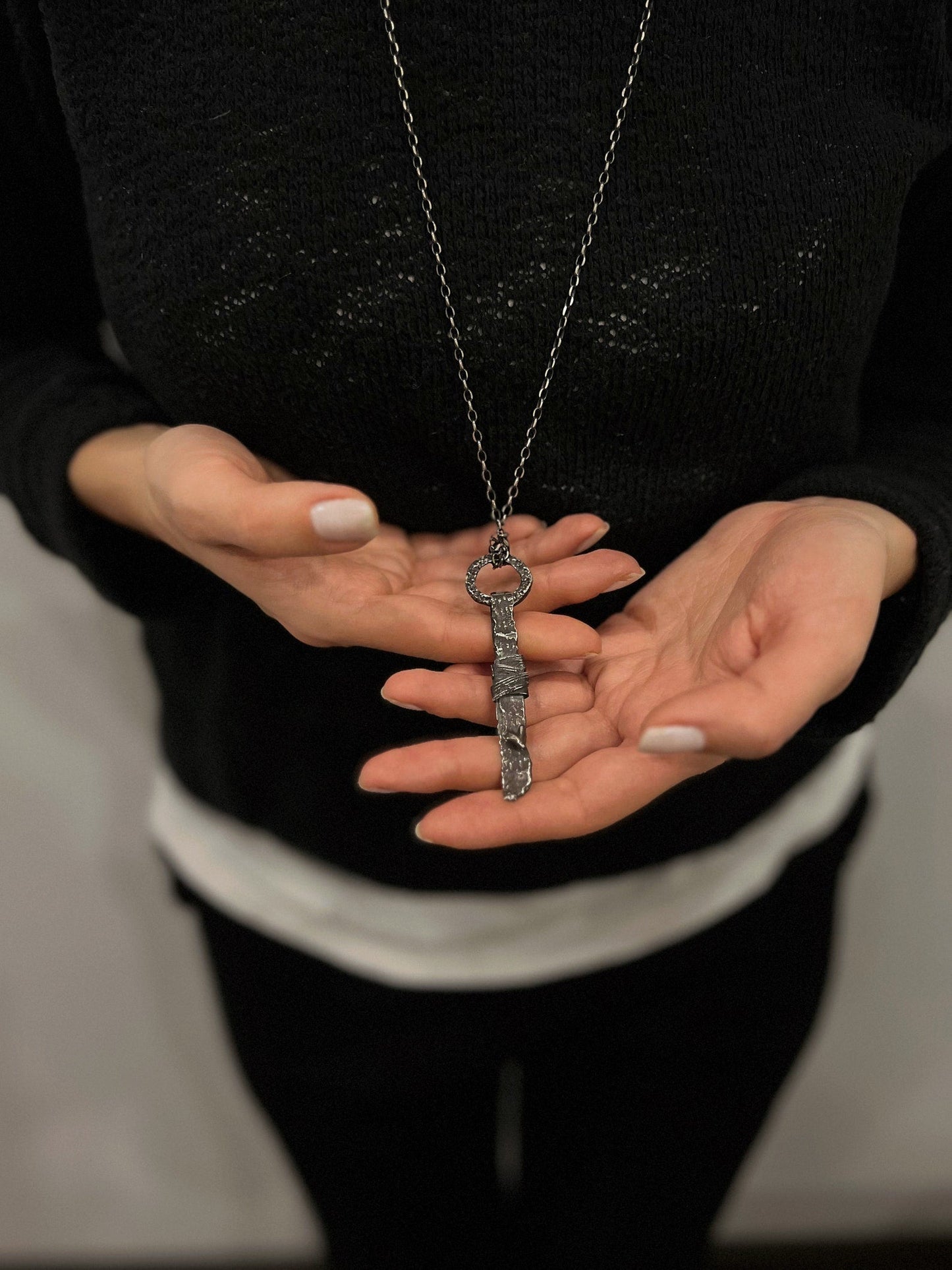 Avant-Garde Pendant Necklace II LevenExclusive