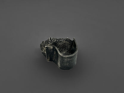 ვერცხლის ბეჭედი დიდი მარგალიტით