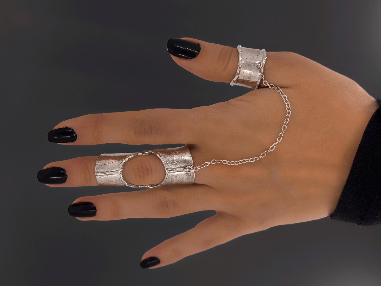 ვერცხლის ბეჭედი ჯაჭვით