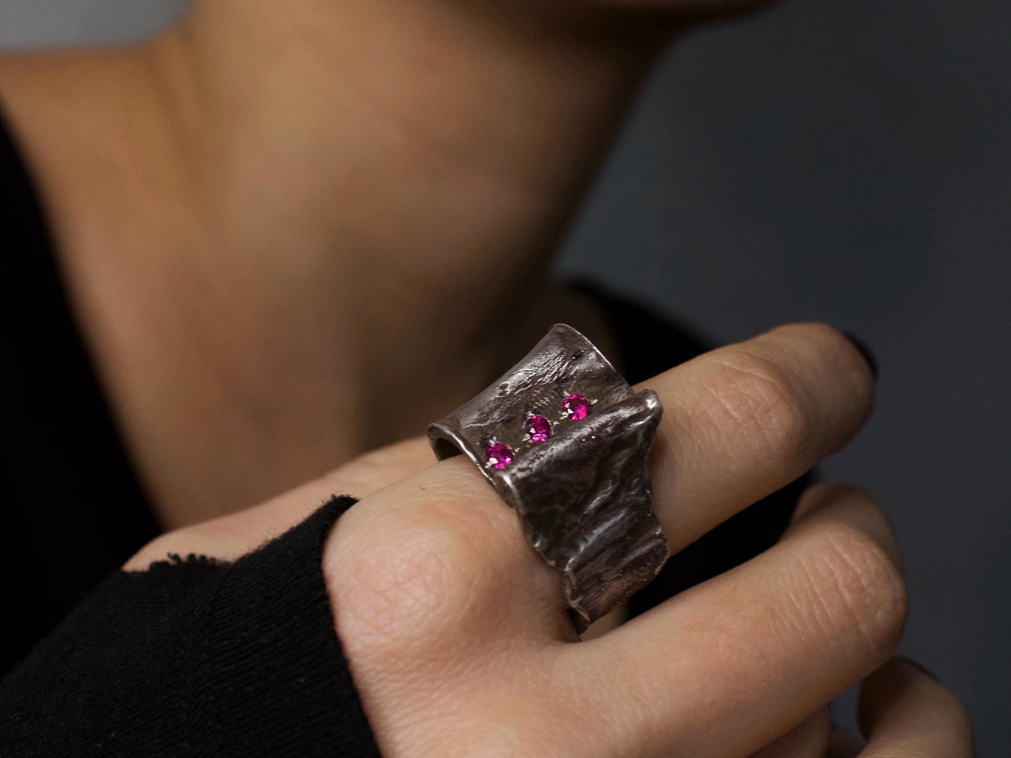 ვერცხლის ბეჭედი საფირის ქვით