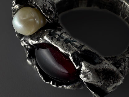 მარგალიტის და ძოწის ვერცხლის ბეჭედი